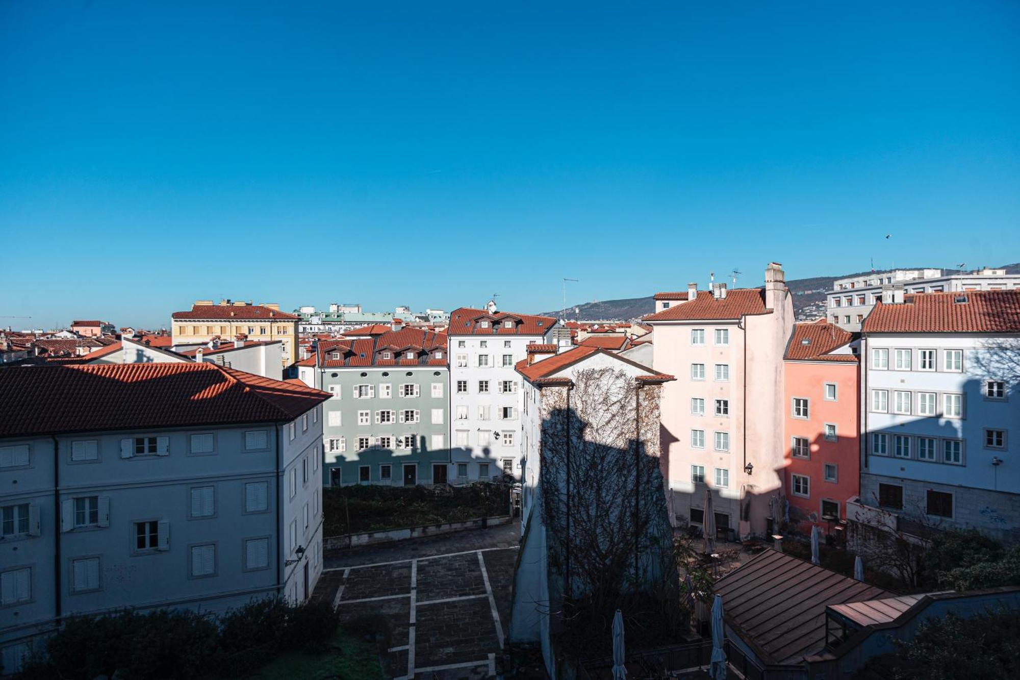 Le Finestre Boutique Apartments Trieste Exterior photo